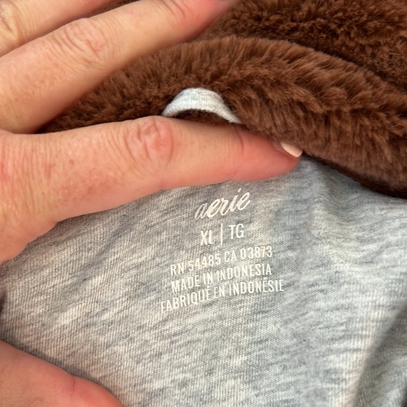 American Eagle AERIE - Picture 2 of 2